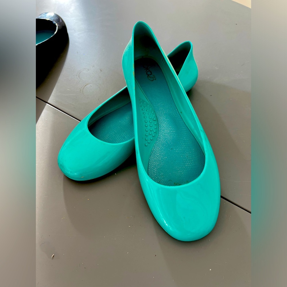 Turquoise oka b flats with arch support and washable